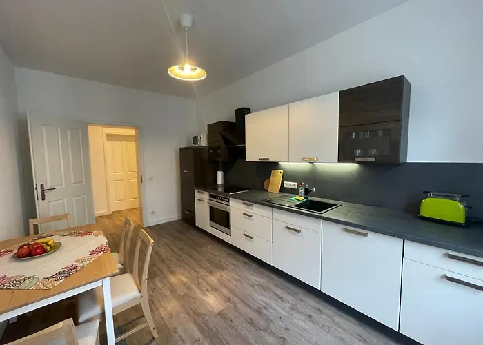 Ferienwohnung * Pension Luisengruen * Magenta Tv Netflix 1Gb/S Internet Wlan/Wifi Waschmaschine